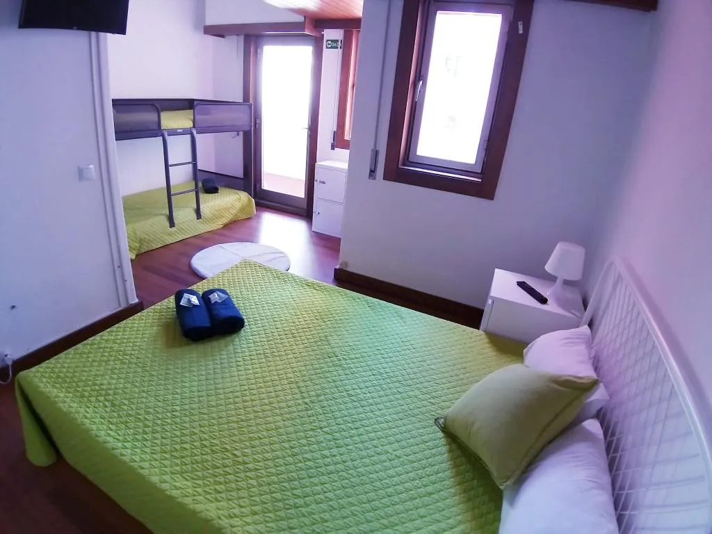 FAMILY ROOM STANDARD Room, Theorynomad AL Lisboa - Hostel, Lisbon