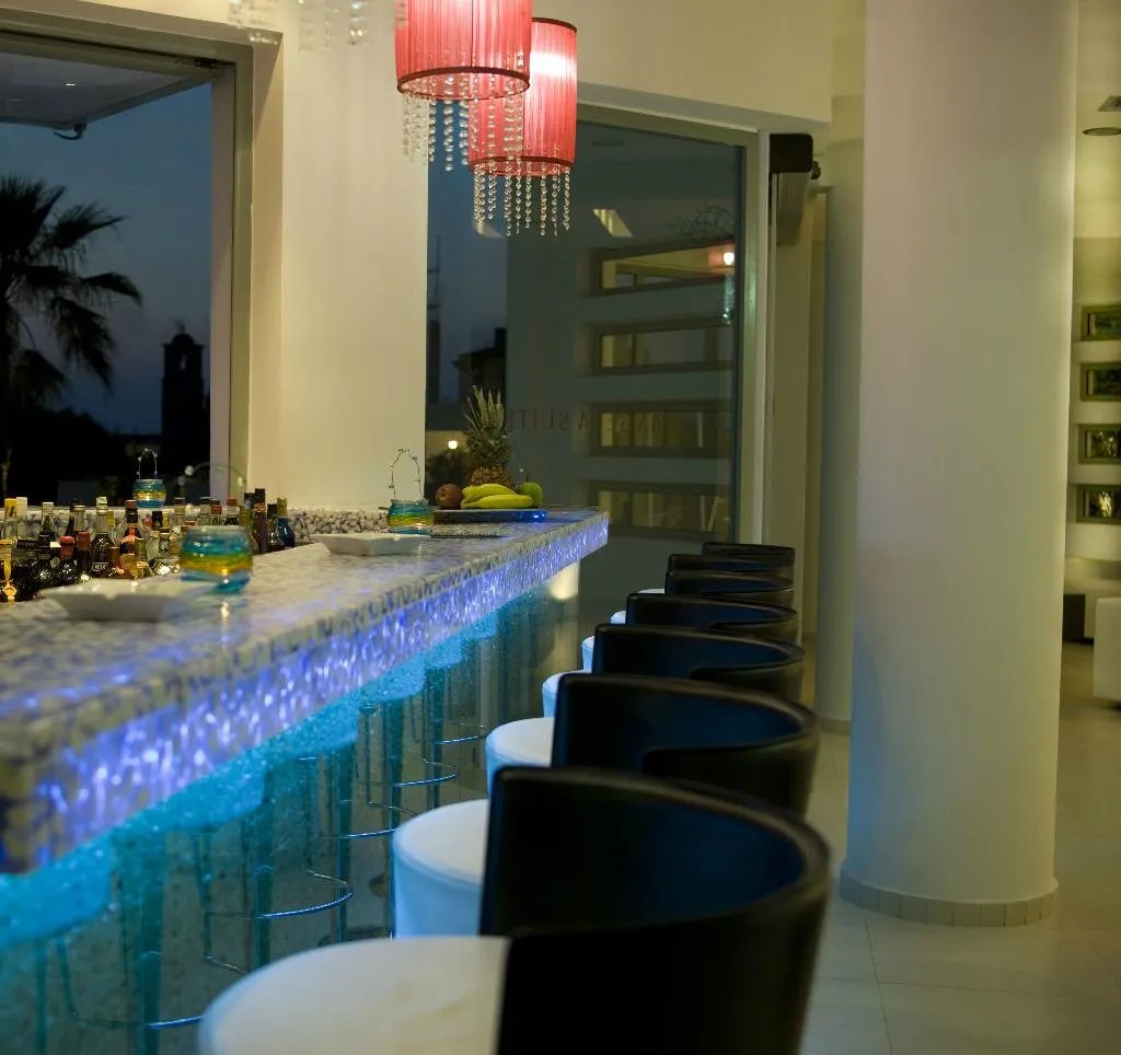 Bar, Angela Suites Boutique Hotel, Crete