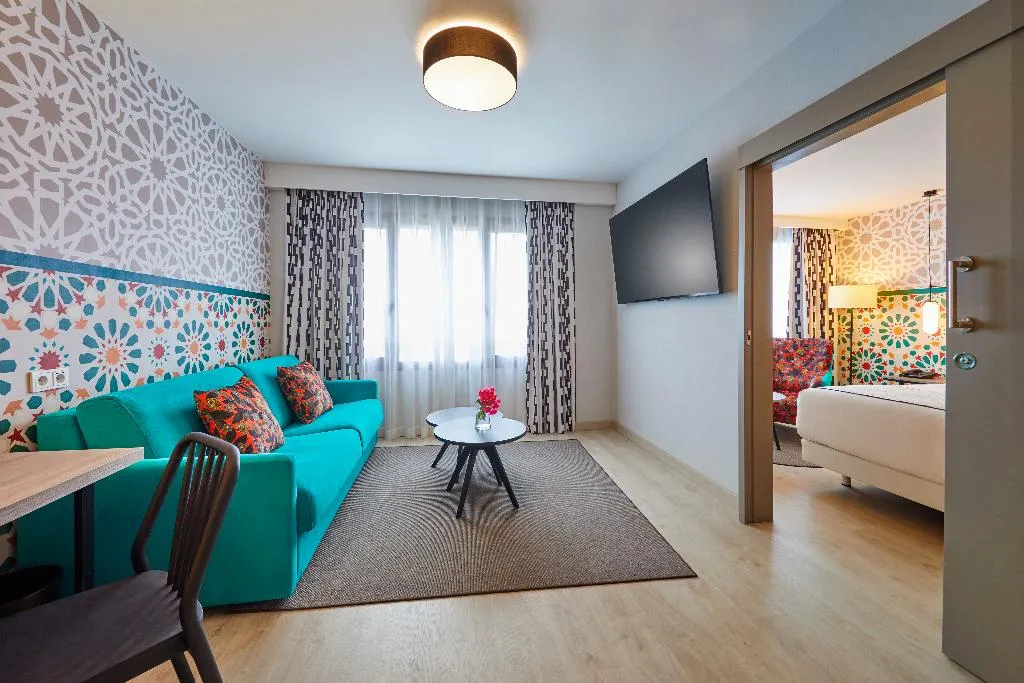 SUITE STANDARD Room, Hesperia Sevilla, Seville