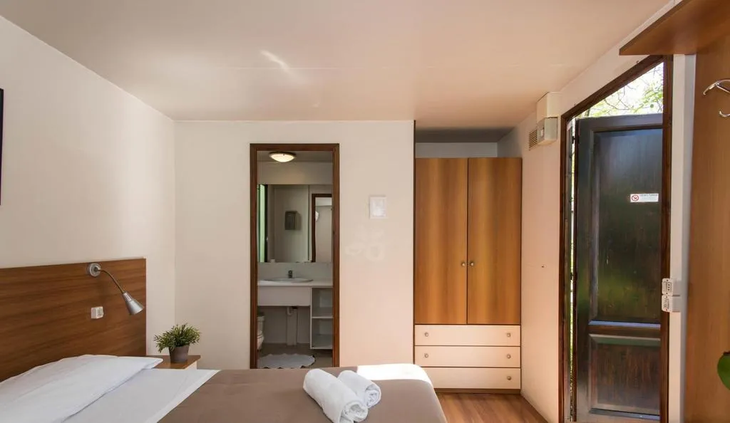 BUNGALOW CAPACITY 2 Room, Happy Village & Camping, Rome