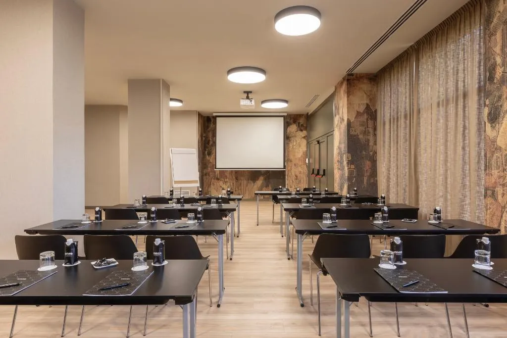 Conferences, Acta Piramides, Madrid