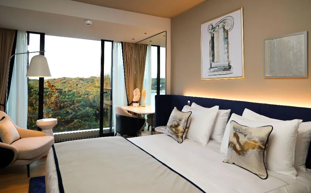 DOUBLE PREMIUM SEA VIEW Room, Grand Hotel Brioni Pula, Radisson Collection Hotel, Istria