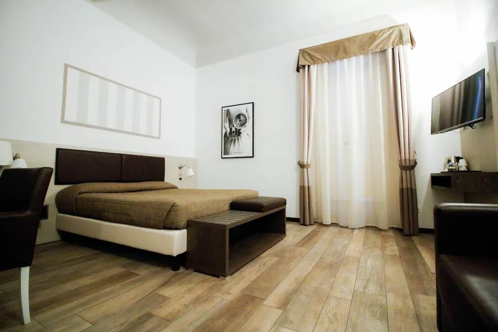 Room, B&B Dimore le Leopoldine, Florence