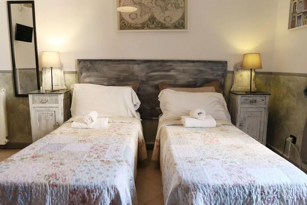 Room, Relais Indipendenza, Naples