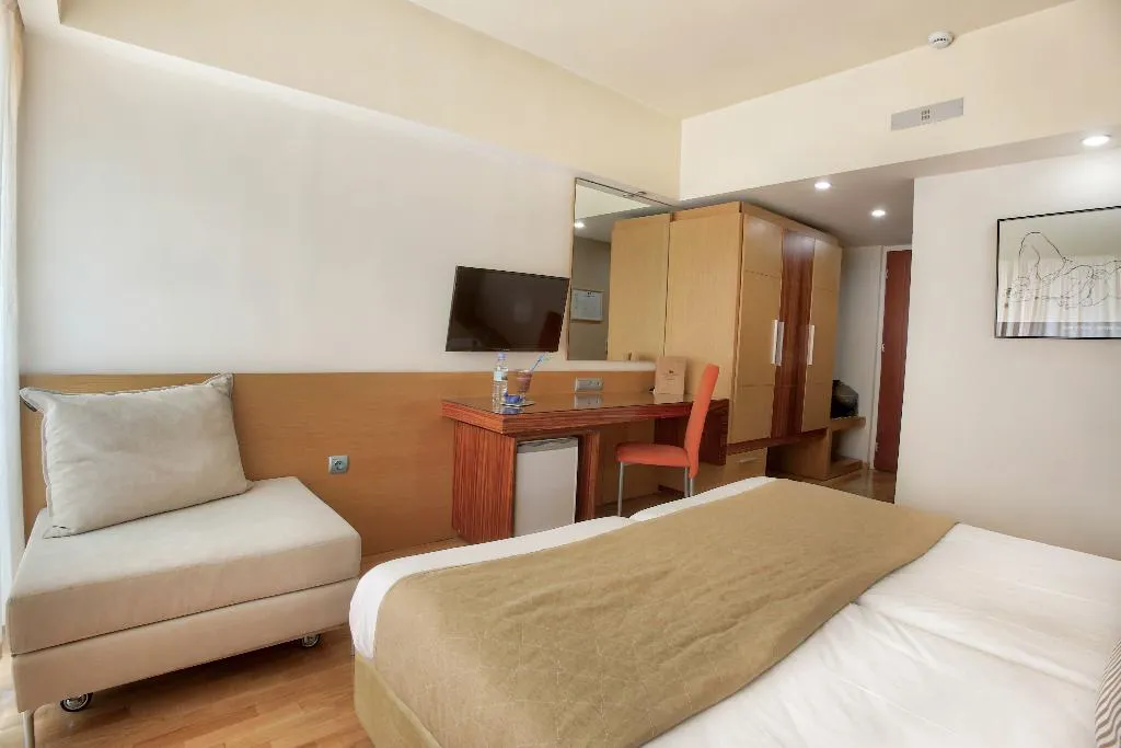 Double or Twin SUPERIOR Room, Capsis Astoria Heraklion, Crete