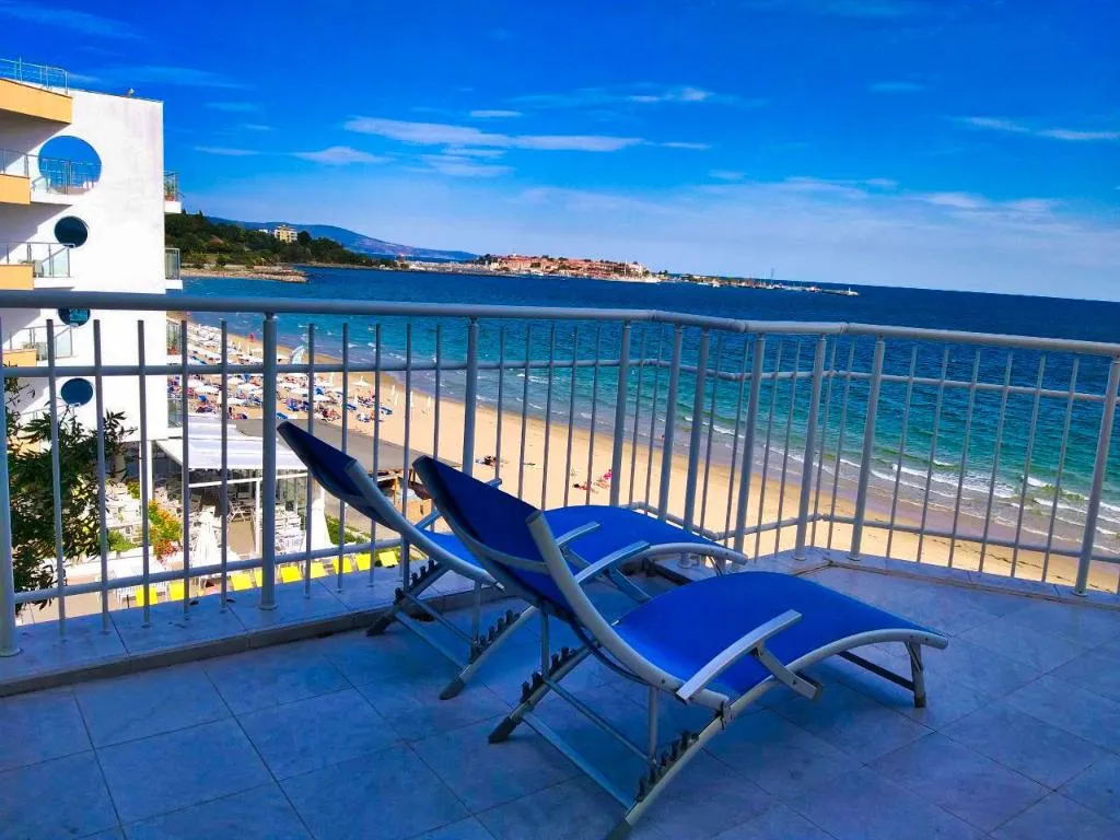 APARTMENT SEA VIEW ONE BEDROOM Room, Perla Apartments, Bourgas