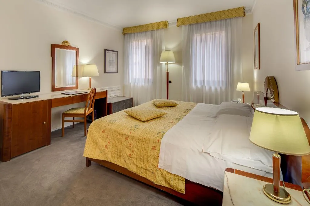 Double or Twin CLASSIC Room, Roma, Florence