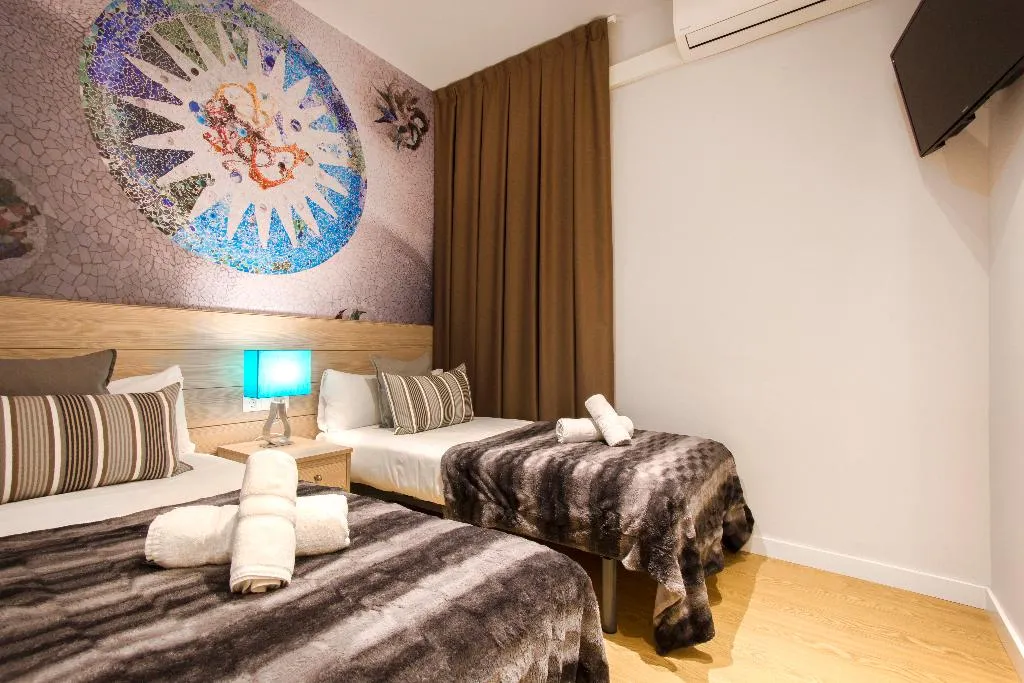 APARTMENT TWO BEDROOMS Room, Dailyflats Barcelona Center, Barcelona
