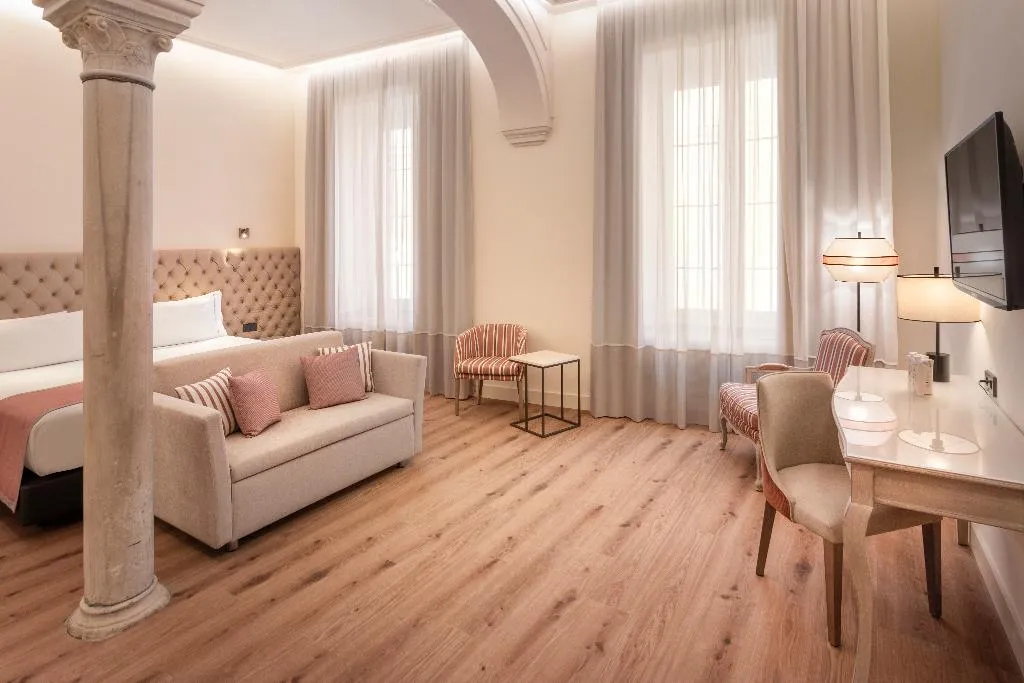 JUNIOR SUITE STANDARD Room, Eurostars Sevilla Boutique, Seville