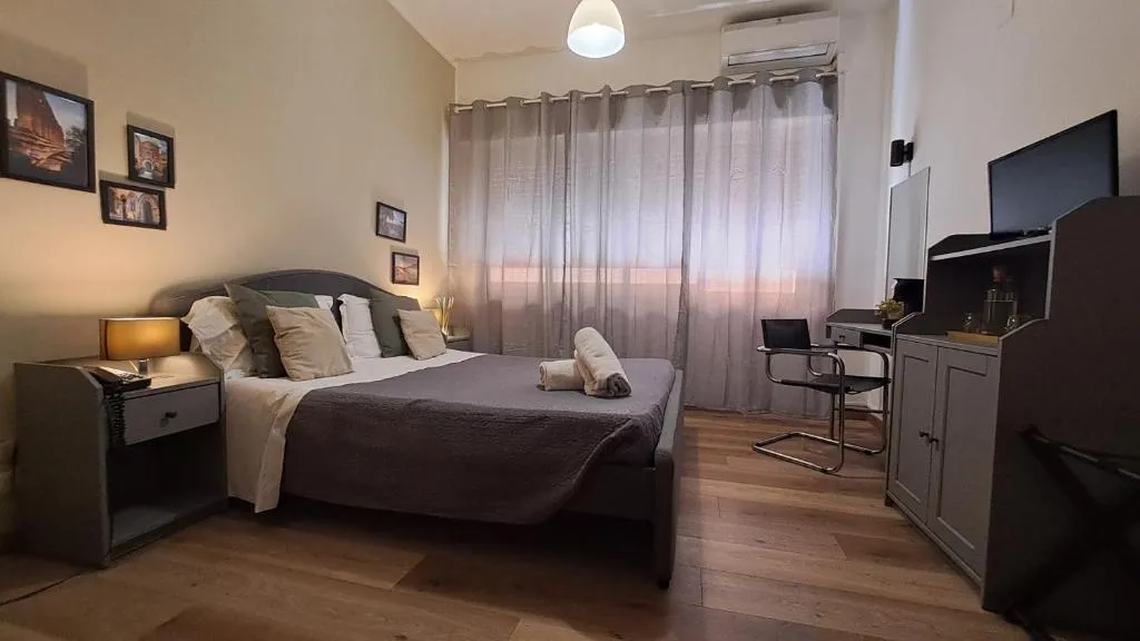 TRIPLE STANDARD Room, Del Viale, Catania