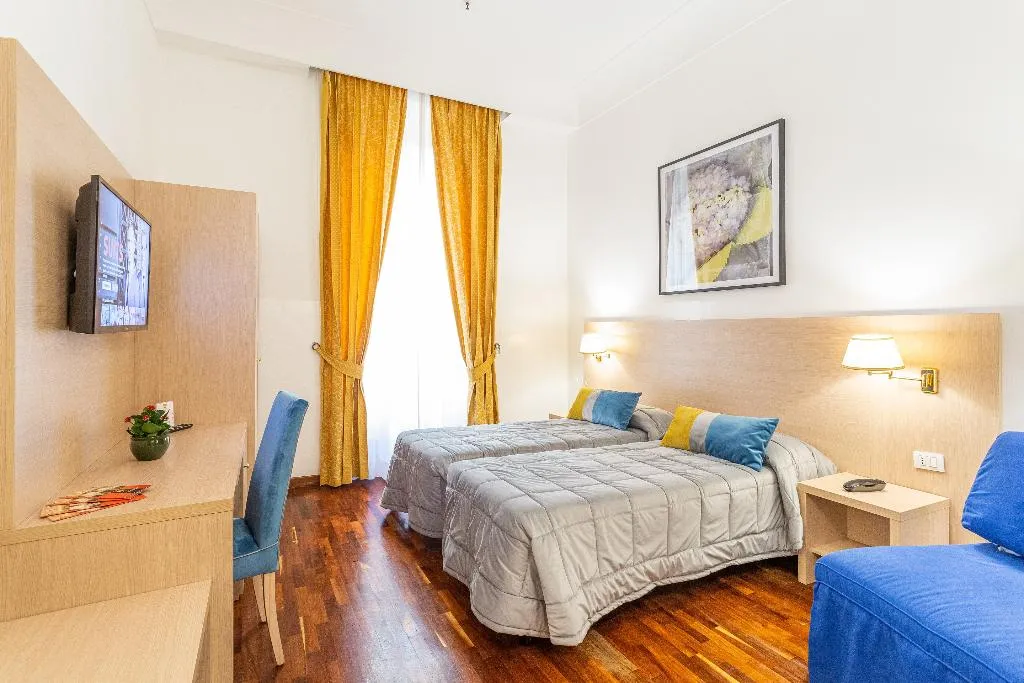 TRIPLE ECONOMY Room, Medici, Rome