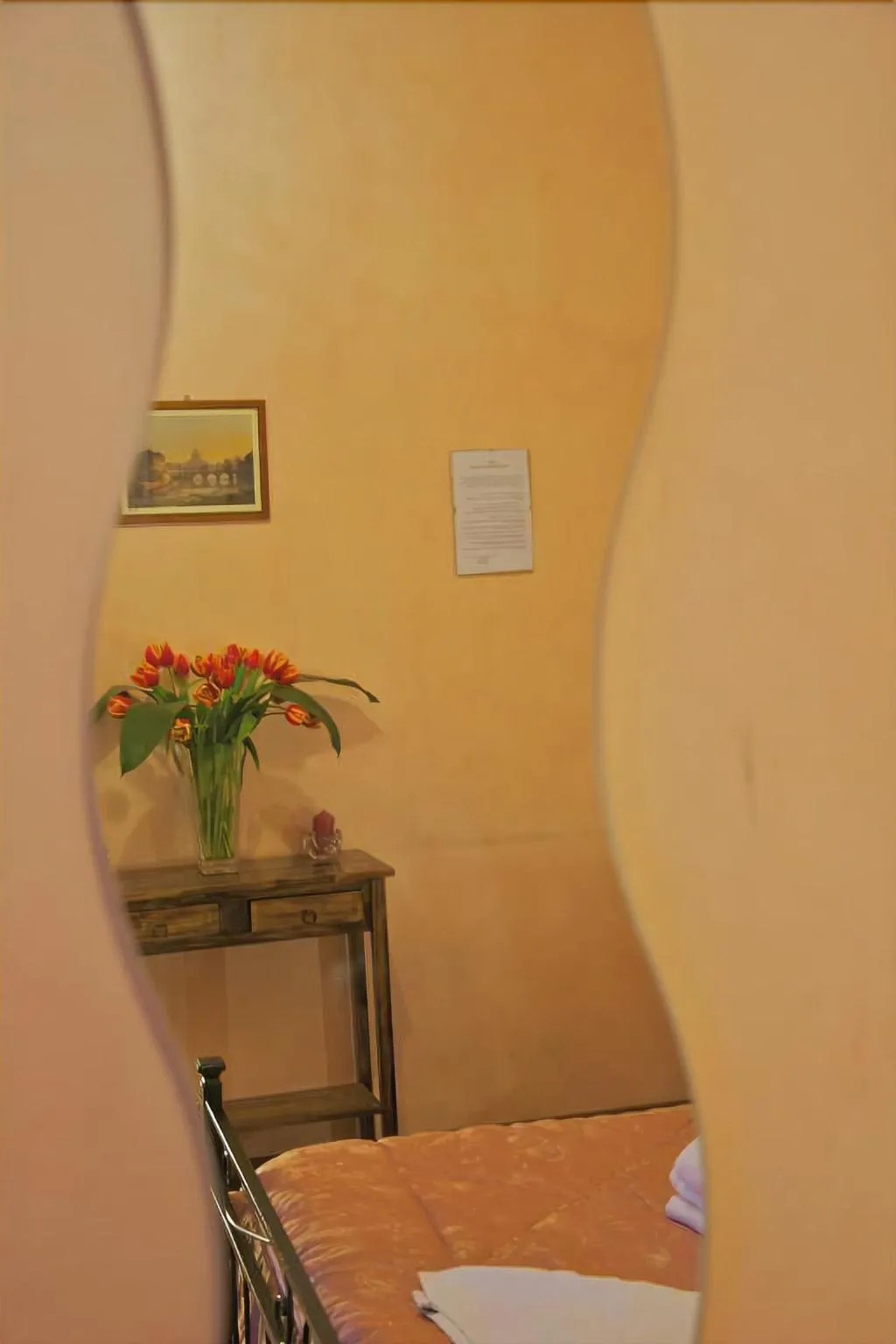 Room, B&B Desiderio di Roma, Naples