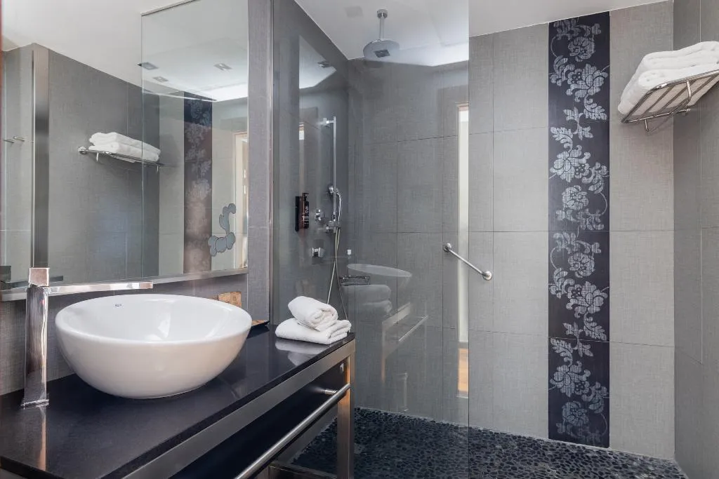 DOUBLE STANDARD Room, Barcelona Hotel Colonial, Barcelona