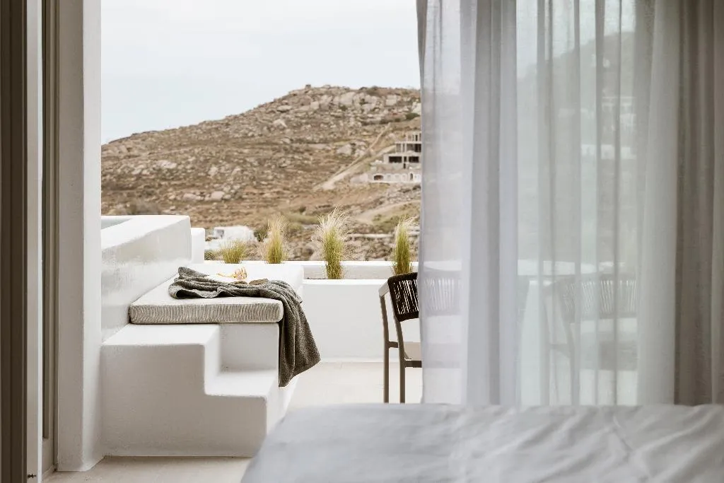 SUITE DELUXE WITH JACUZZI Room, Mykonos Flow - Super Paradise, Mykonos