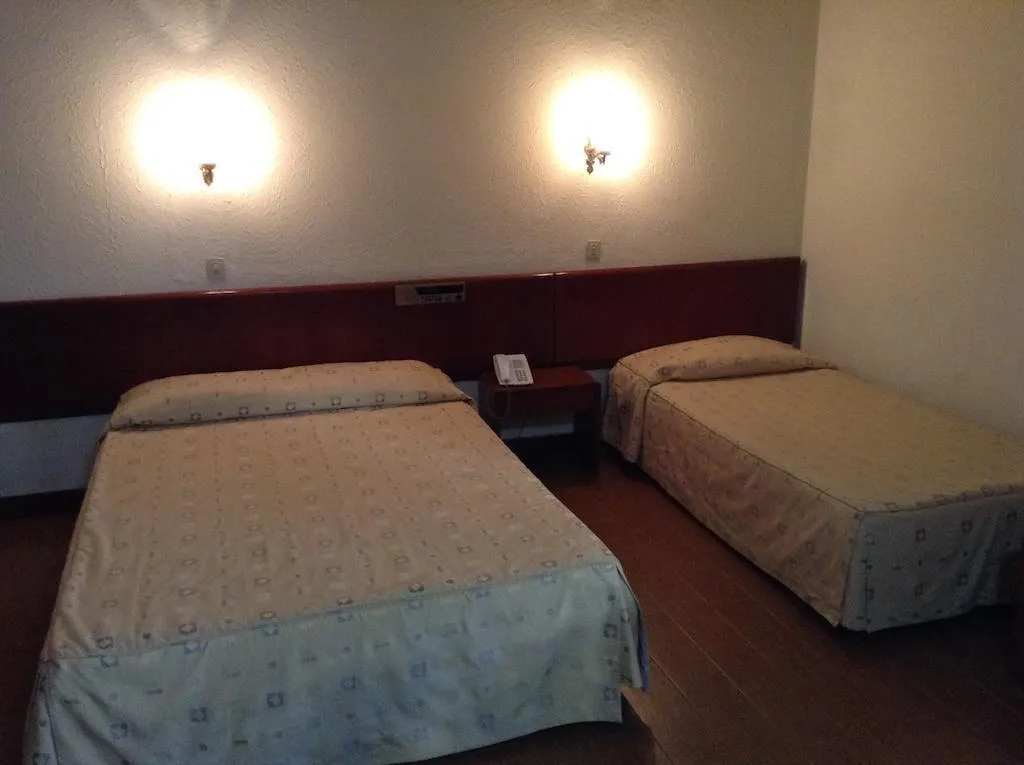 TRIPLE STANDARD Room, Nazareth, Lisbon