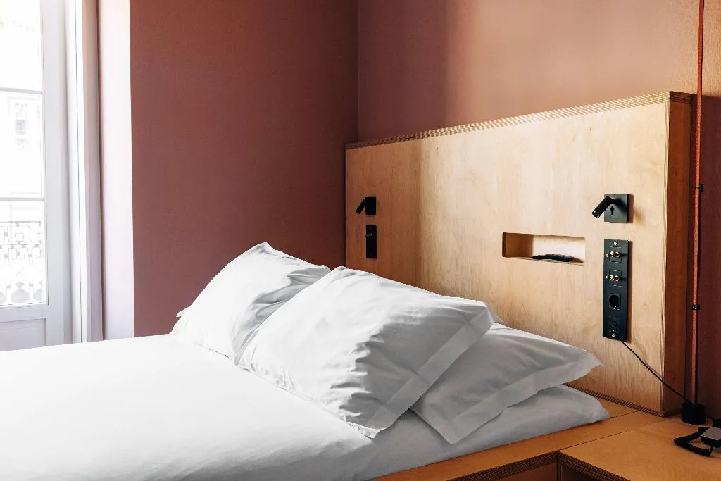 DOUBLE SUPERIOR Room, Independente Bica, Lisbon