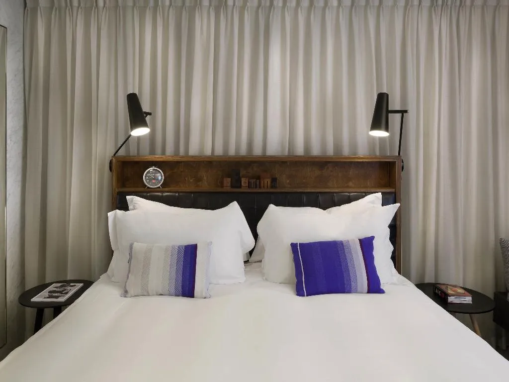 TWIN CLASSIC Room, Ink Hotel Amsterdam - MGallery Collection, Amsterdam