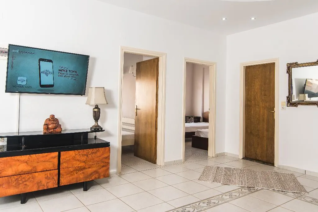 APARTMENT TWO BEDROOMS Room, Yiannis Manos, Crete
