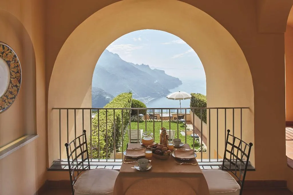 JUNIOR SUITE DELUXE Room, Caruso, A Belmond Hotel, Amalfi Coast, Naples