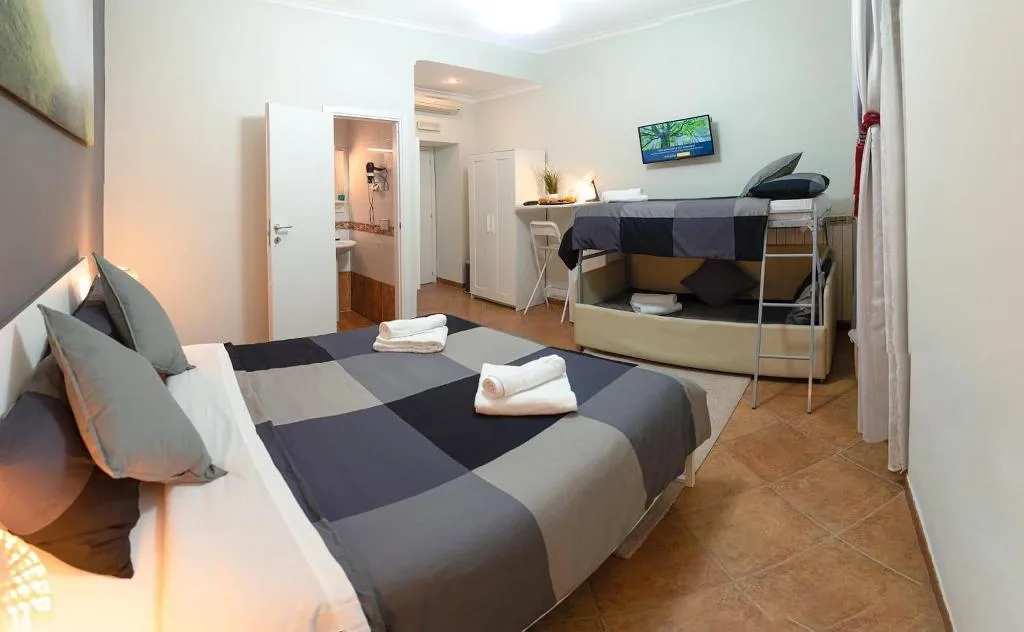 Room, Martini Rooms, Naples