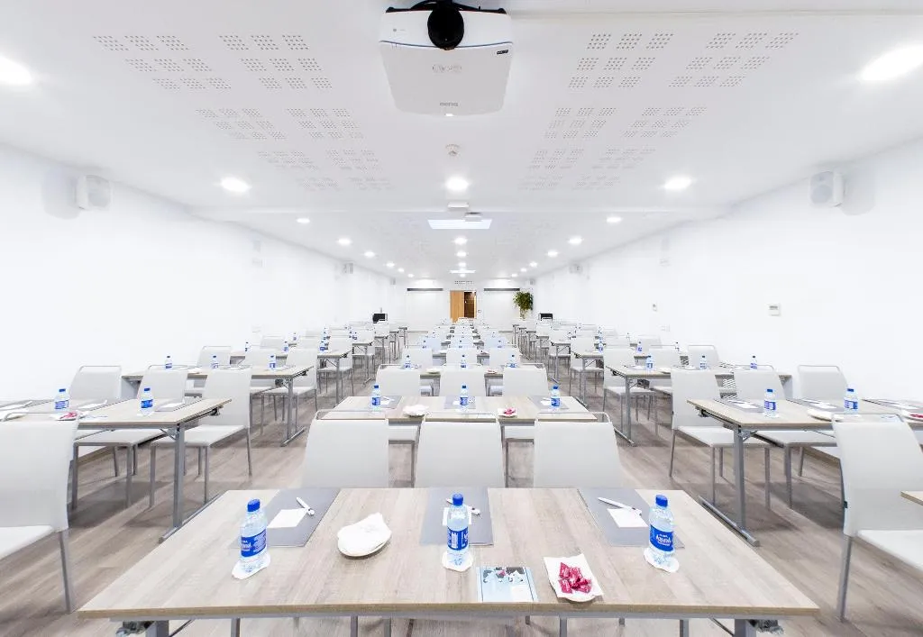 Conferences, Crowne Plaza Madrid Airport, Madrid