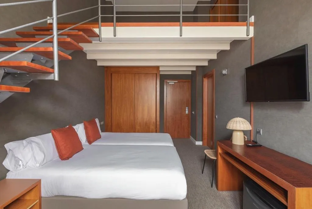 FAMILY ROOM DUPLEX Room, Hotel Sant Just, Barcelona