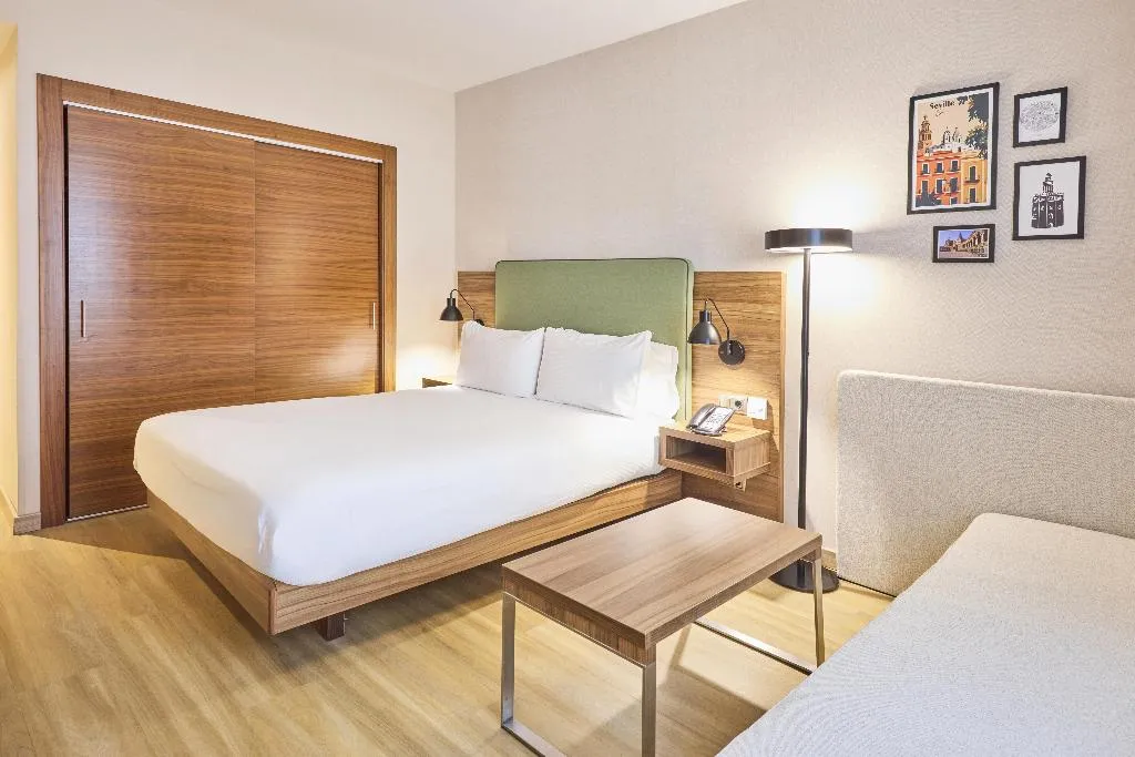 DOUBLE QUEEN SIZE BED Room, Hilton Garden Inn Sevilla, Seville