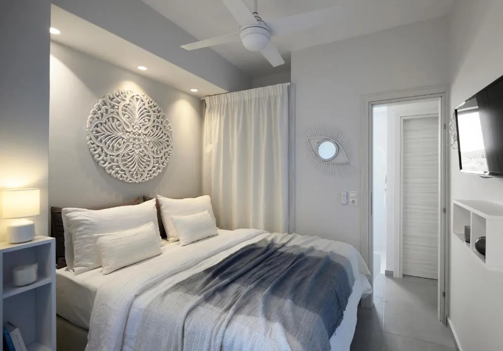 VILLA THREE BEDROOMS TWO BATHROOMS Room, Soleado Luxury Villas, Halkidiki