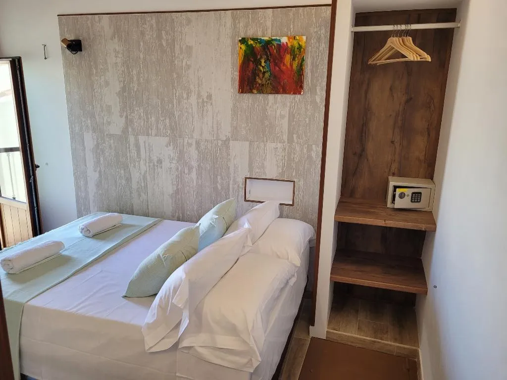DOUBLE BASIC Room, Casal de Petra - Rooms & Pool, Majorca