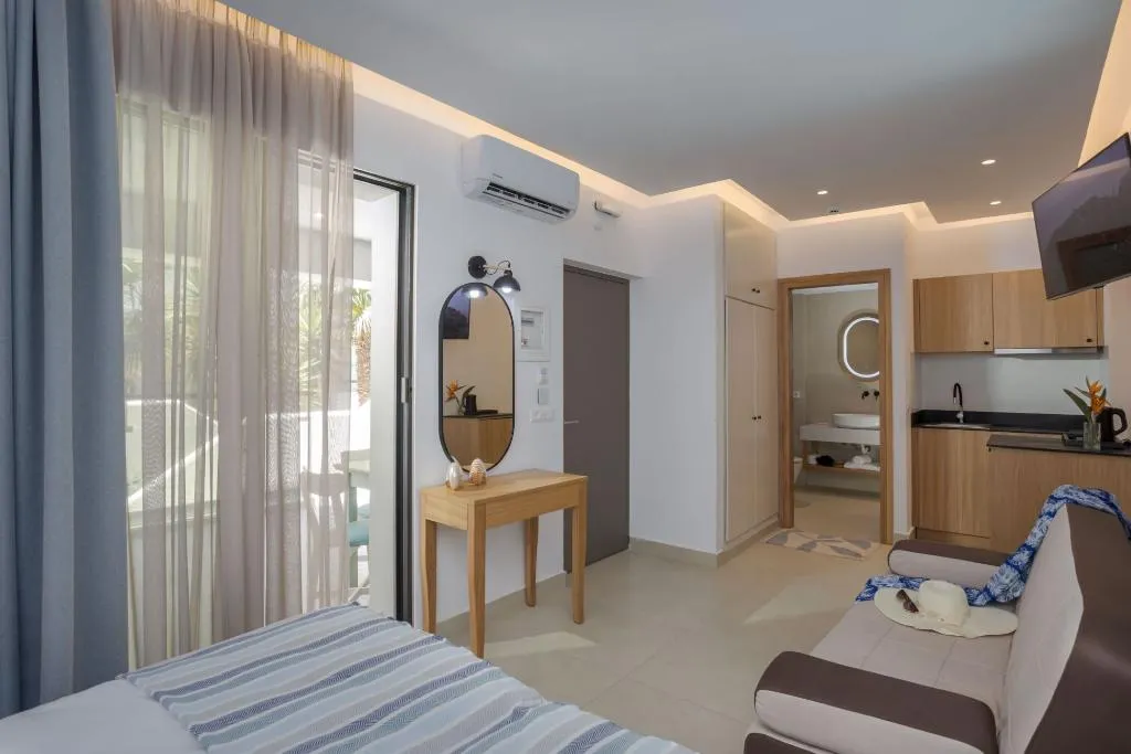STUDIO CAPACITY 3 Room, Galazio beach resort, Crete