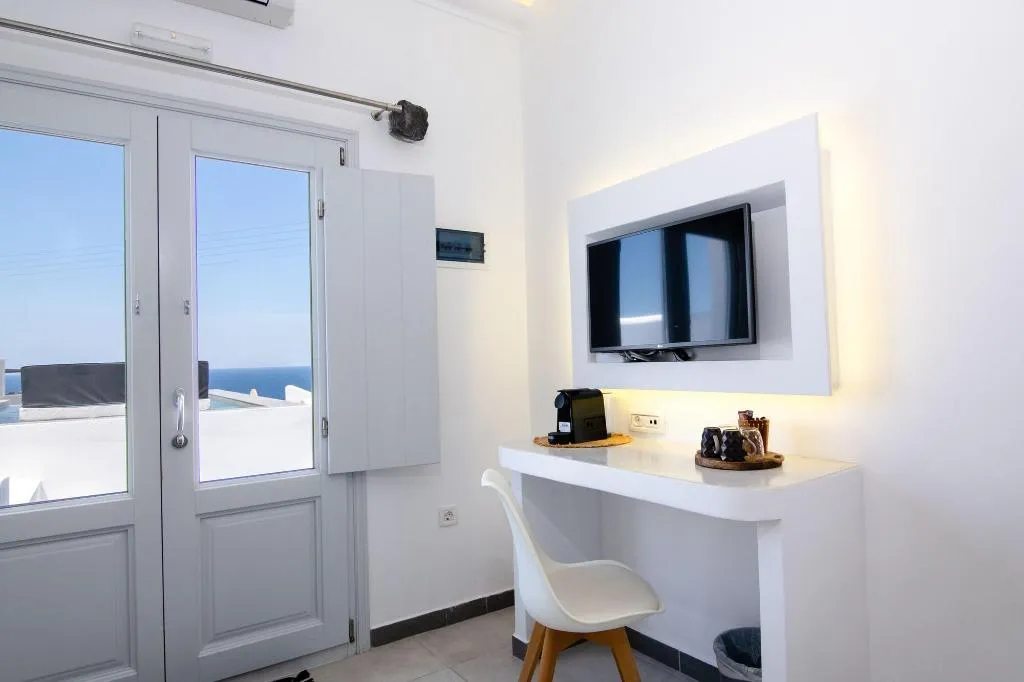 Room, Sunset Faros, Santorini