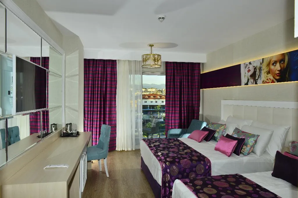 DOUBLE DELUXE LAND VIEW Room, Azura Deluxe Resort & Spa Avsallar, Antalya