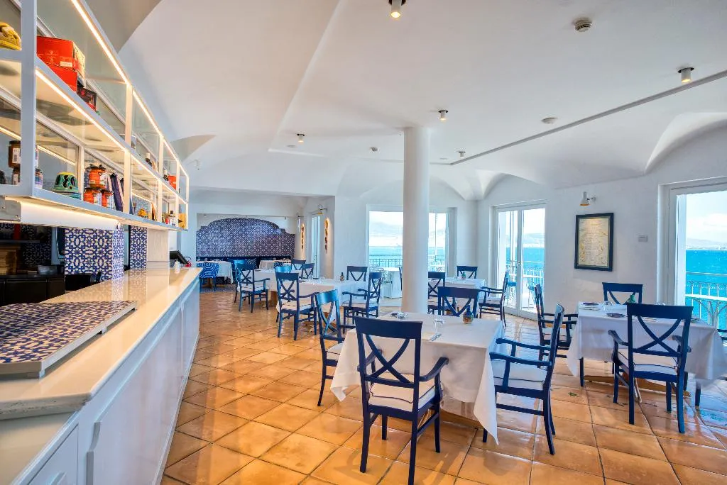 Restaurant, Hotel Cetus, Naples