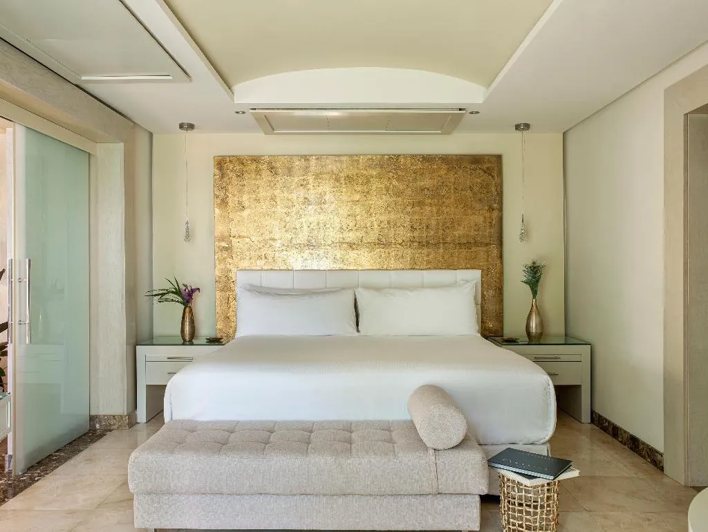 VILLA WITH PRIVATE POOL Room, Redlevel At Melia Palacio De Isora, Tenerife