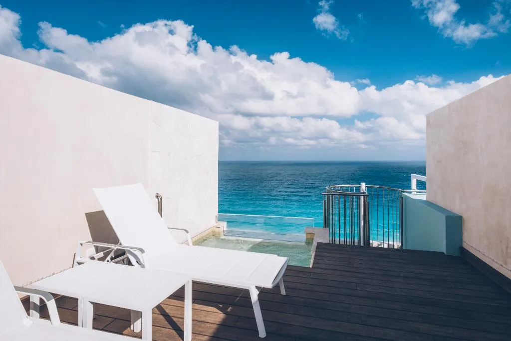 JUNIOR SUITE OCEAN FRONT Room, Iberostar Selection Coral Cancun All Inclusive, Cancun Area