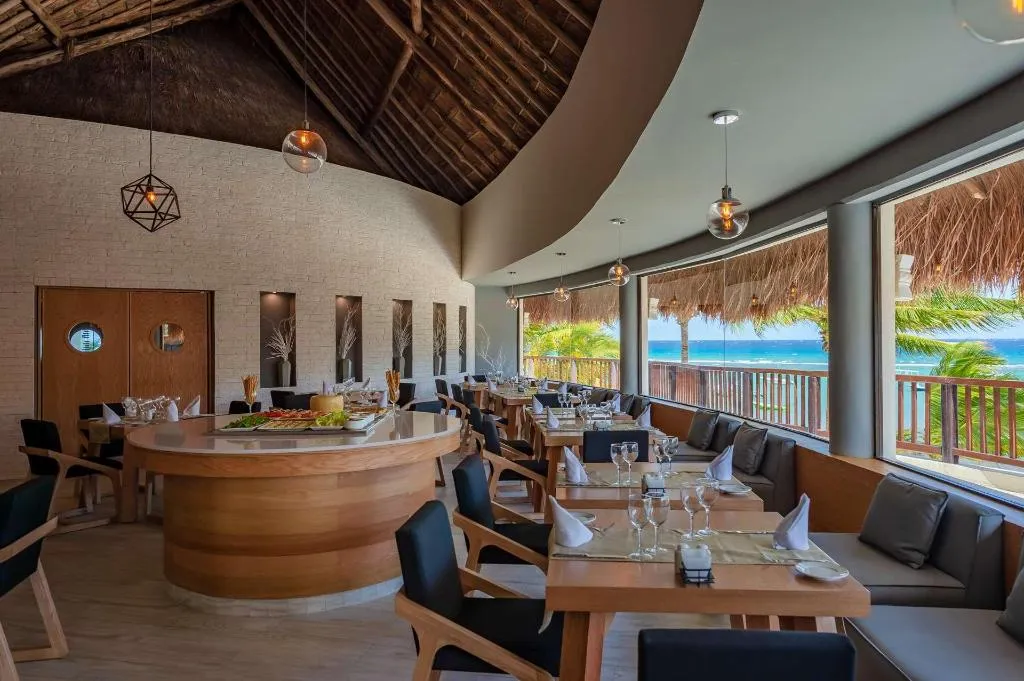 Restaurant, The Reef CocoBeach, Playa Del Carmen