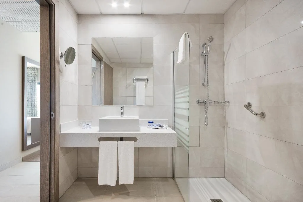 DOUBLE SINGLE USE KING SIZE BED Room, Best Costa Ballena, Costa De La Luz