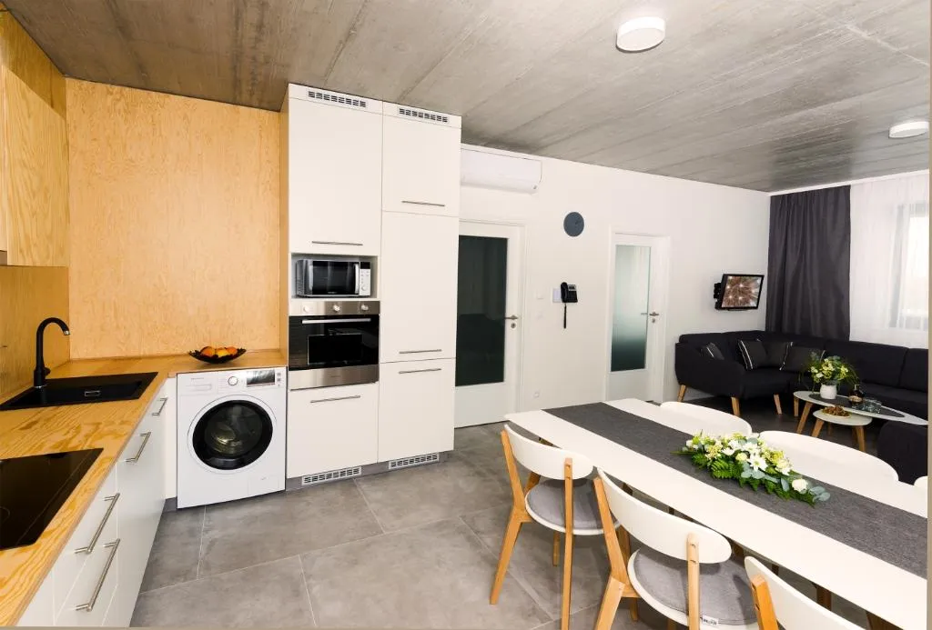 APARTMENT WITH TERRACE Room, Residence Trafick (Self-service check-in), Prague