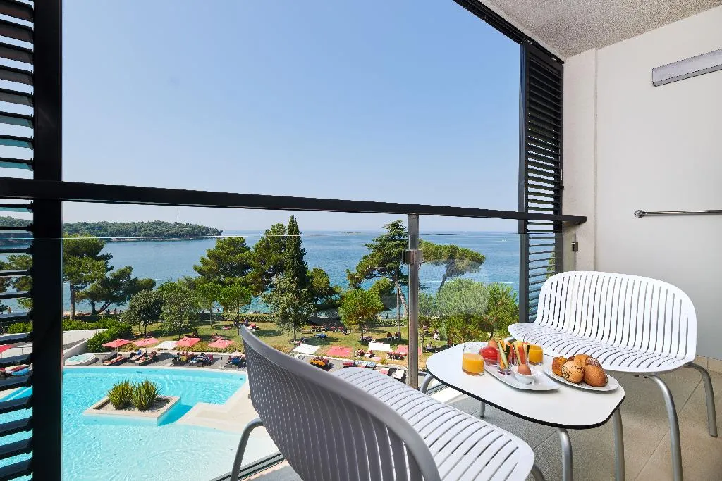 DOUBLE PREMIUM SEA VIEW Room, Hotel Parentium, Istria