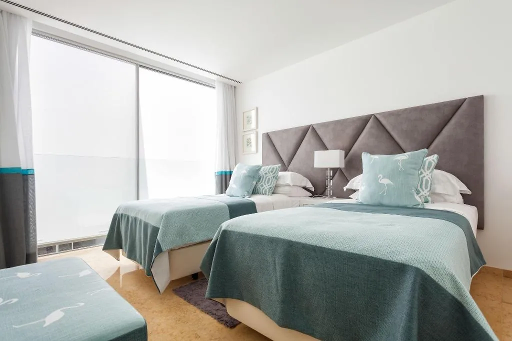 Room, Pine Cliffs Village & Golf Suites, Algarve