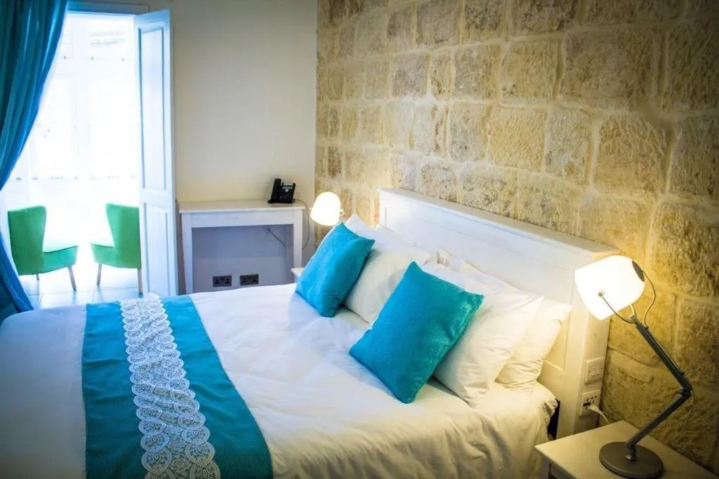 Room, Lemon Tree Bed & Breakfast by CX Collection, Malta