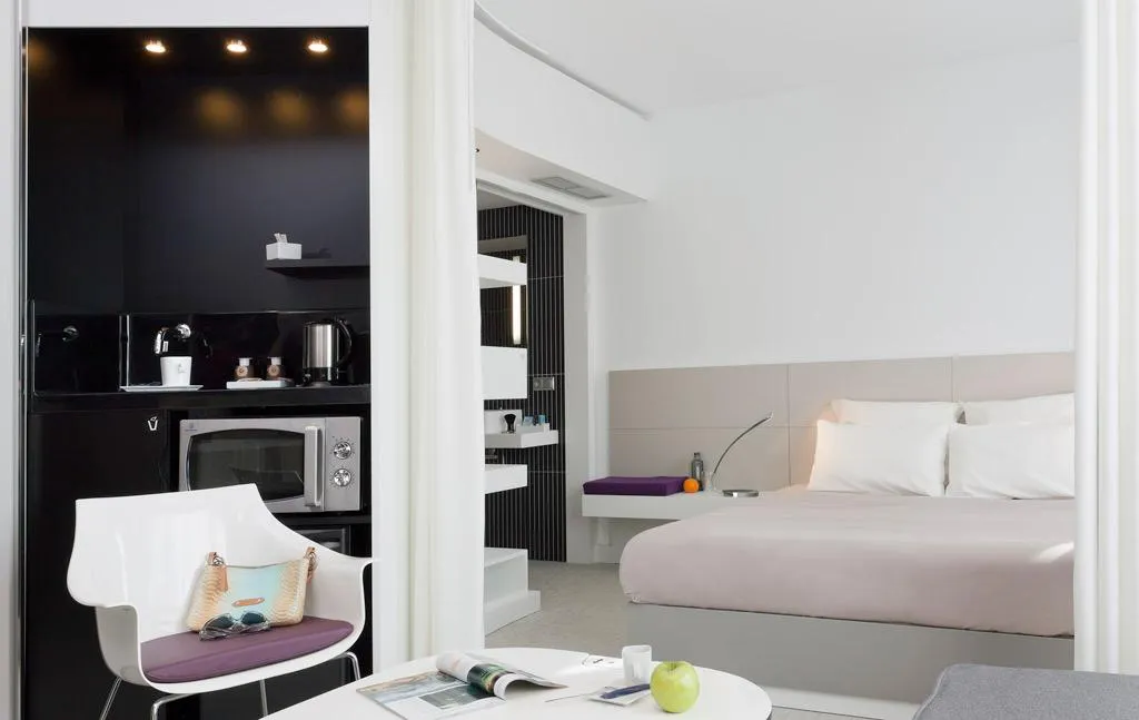 Room, Novotel Suites Malaga Centro, Costa Del Sol
