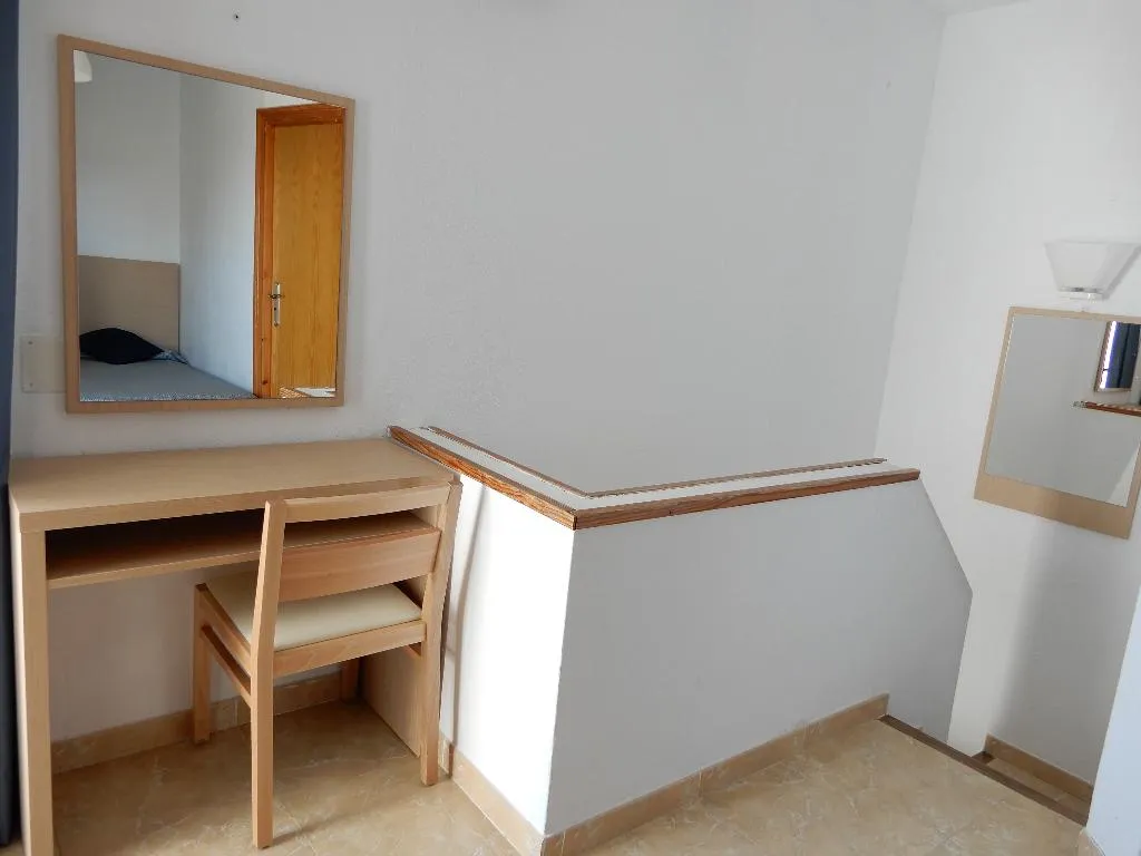 APARTMENT DUPLEX Room, Marina Palmanova Apartamentos, Majorca