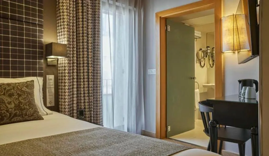 SINGLE COMFORT Room, Hesperia Barri Gòtic, Barcelona