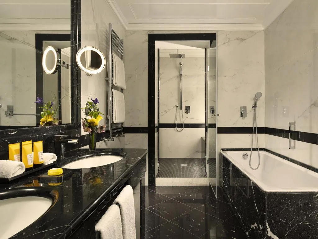 DOUBLE SUPERIOR Room, Splendide Royal Rome, Rome