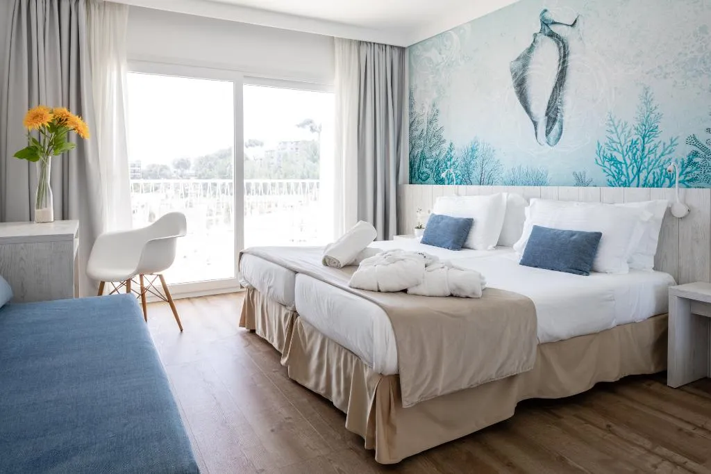 Double or Twin SEA VIEW WITH BALCONY Room, Hotel Tora, Majorca