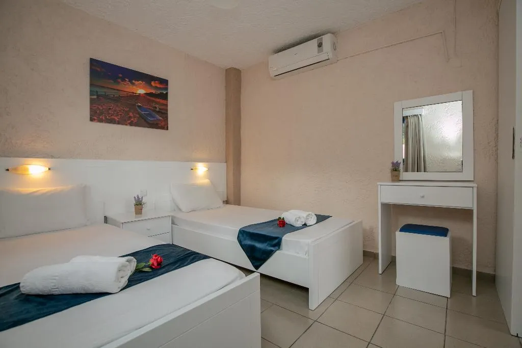 APARTMENT CAPACITY 4 ONE BEDROOM Room, Mareva Apartments, Crete