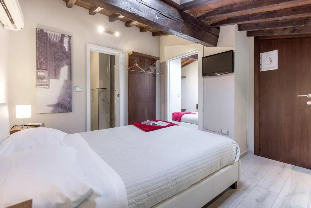 DOUBLE EXECUTIVE Room, Home Boutique Santa Maria Novella, Florence
