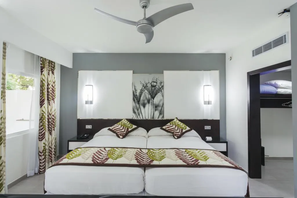 JUNIOR SUITE STANDARD Room, Riu Playacar - All Inclusive, Cancun Area