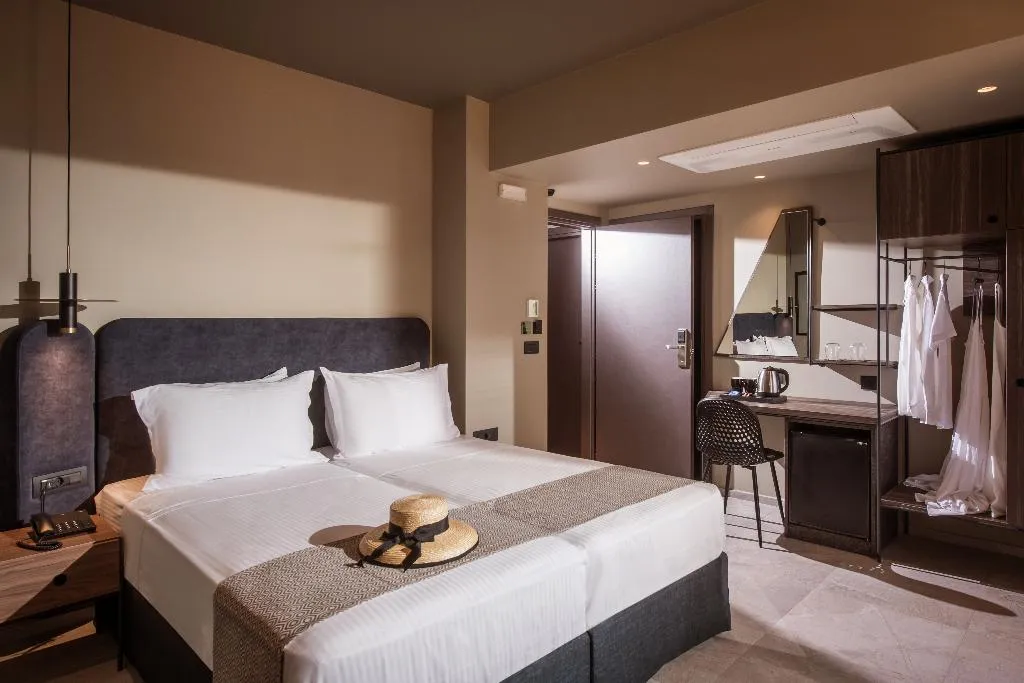 Double or Twin SUPERIOR Room, Petousis Hotel & Suites, Crete